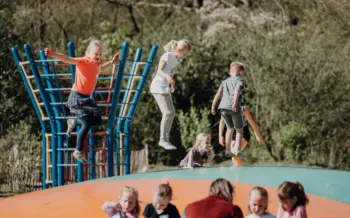 Genieten op de air trampoline