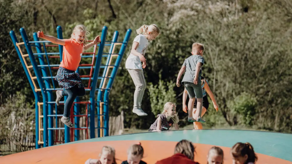 Genieten op de air trampoline