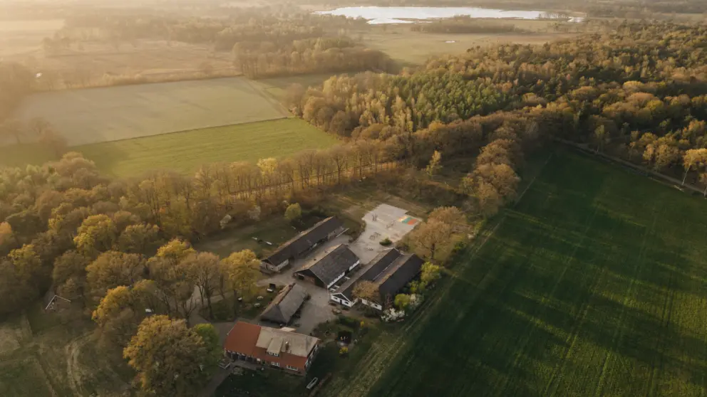 Foto van bovenaf van het recreatie bedrijf