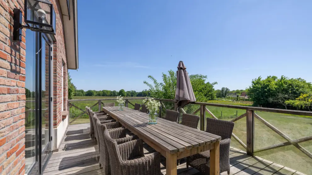 Terras met uitzicht bij t Keampke Buiten