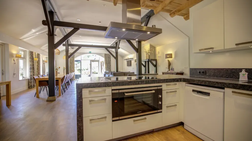 Keuken de Linde met grote oven