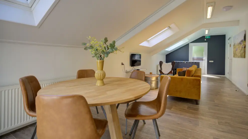 Bovenverdieping de Beuk met extra zitje